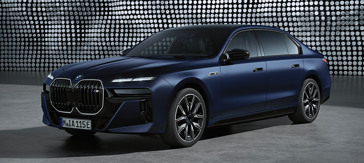 Frozen Tansanite Blue специално лаково покритие BMW Серия 7 М Автомобили G70 BMW Серия 7 М Автомобили G70 Frozen Tansanite Blue специално лаково покритие