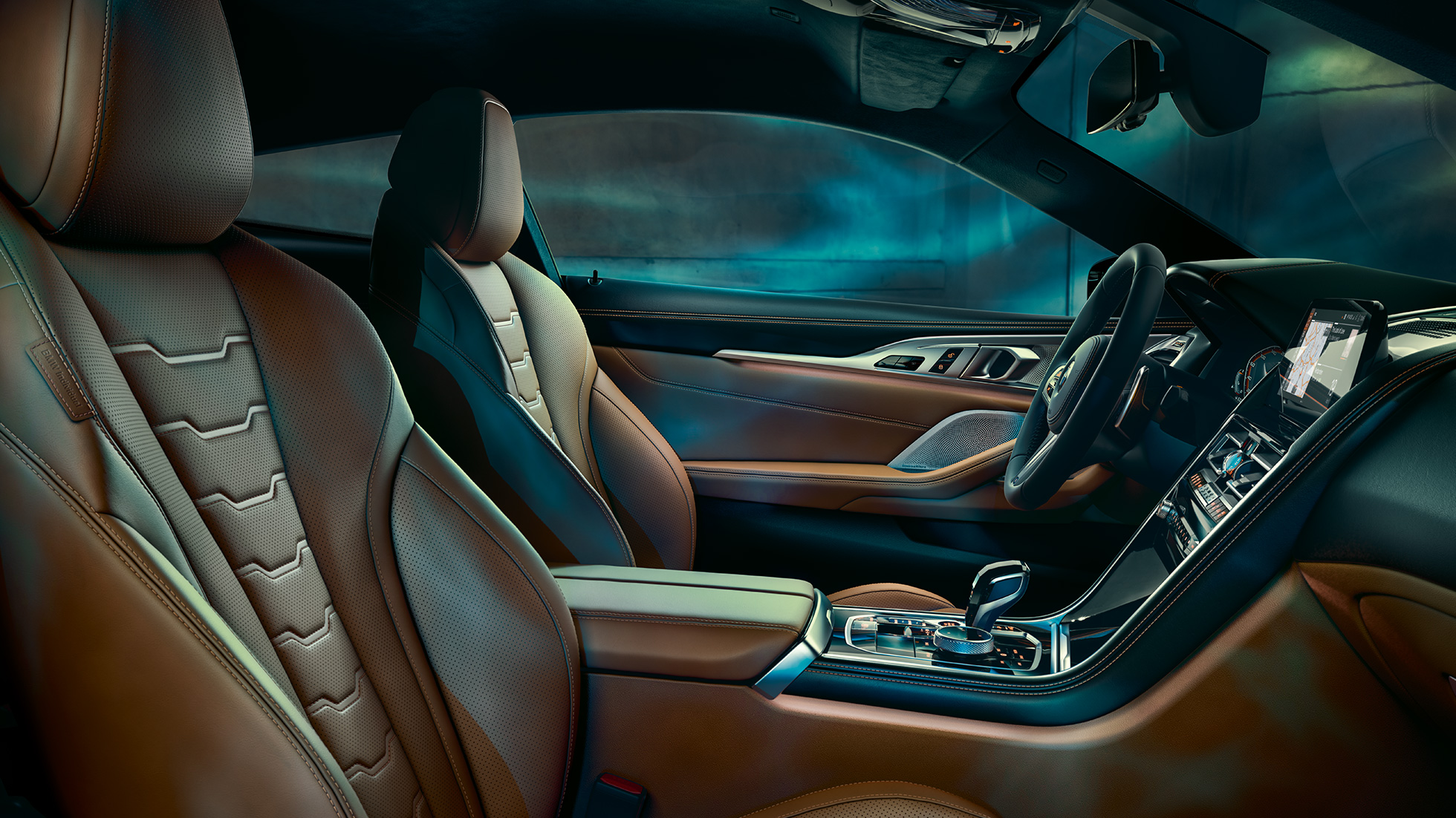 BMW M850i xDrive Купе, интериор. BMW M850i xDrive Купе, интериор с мултифункционални седалки с разширено кожено оборудване BMW Individual 'Merino' Tartufo/Black.