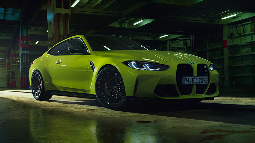BMW M4 G82 три четвърти изглед отстрани в покой BMW M модели BMW M4 G82 три четвърти изглед отстрани в покой