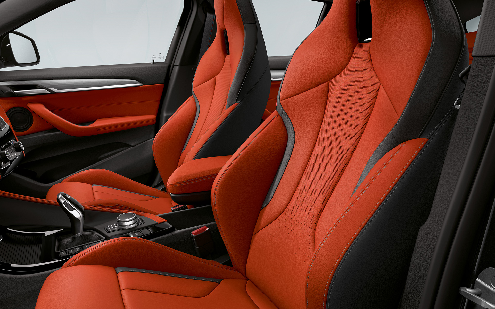 М Спортни седалки BMW X2 M35i Sapphire (F39 ) интериор