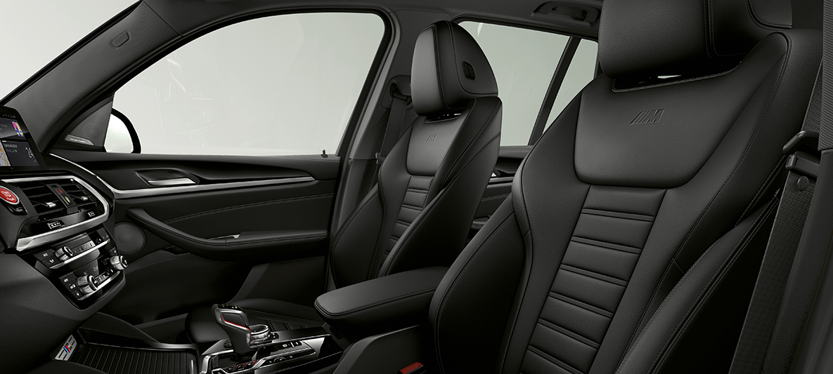 BMW X3 M, спортни седалки с черна кожена тапицерия 'Vernasca'. BMW X3 M, интериор, спортни седалки с черна кожена тапицерия 'Vernasca'.