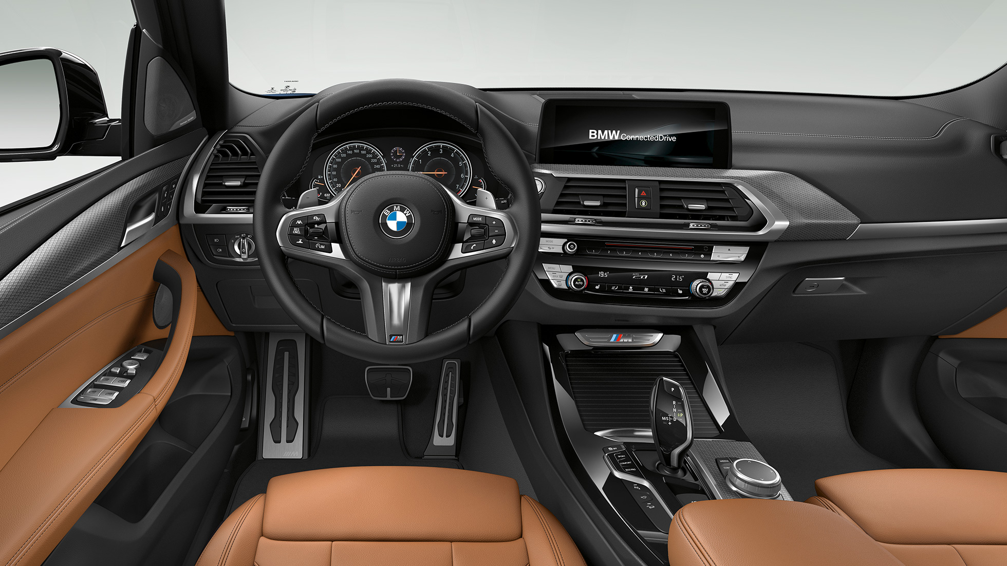 BMW X3 M40i and BMW X3 M40d, кокпит. BMW X3 M40i and BMW X3 M40d, интериор, кокпит с М кожен волан и М спортни седалки.
