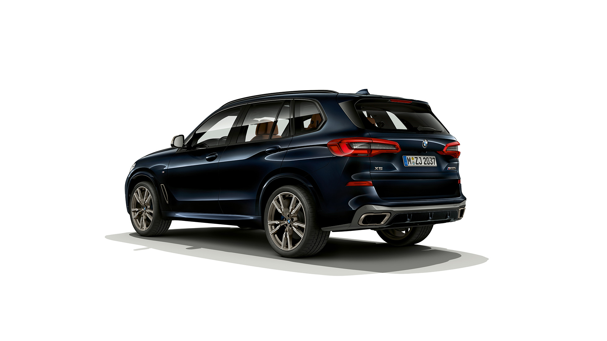 BMW X5 M50d с M TwinPower Turbo 6-цилиндров дизелов двигател BMW X5 M50d с M TwinPower Turbo 6-цилиндров дизелов двигател G05 Carbon black metallic, изглед отзад