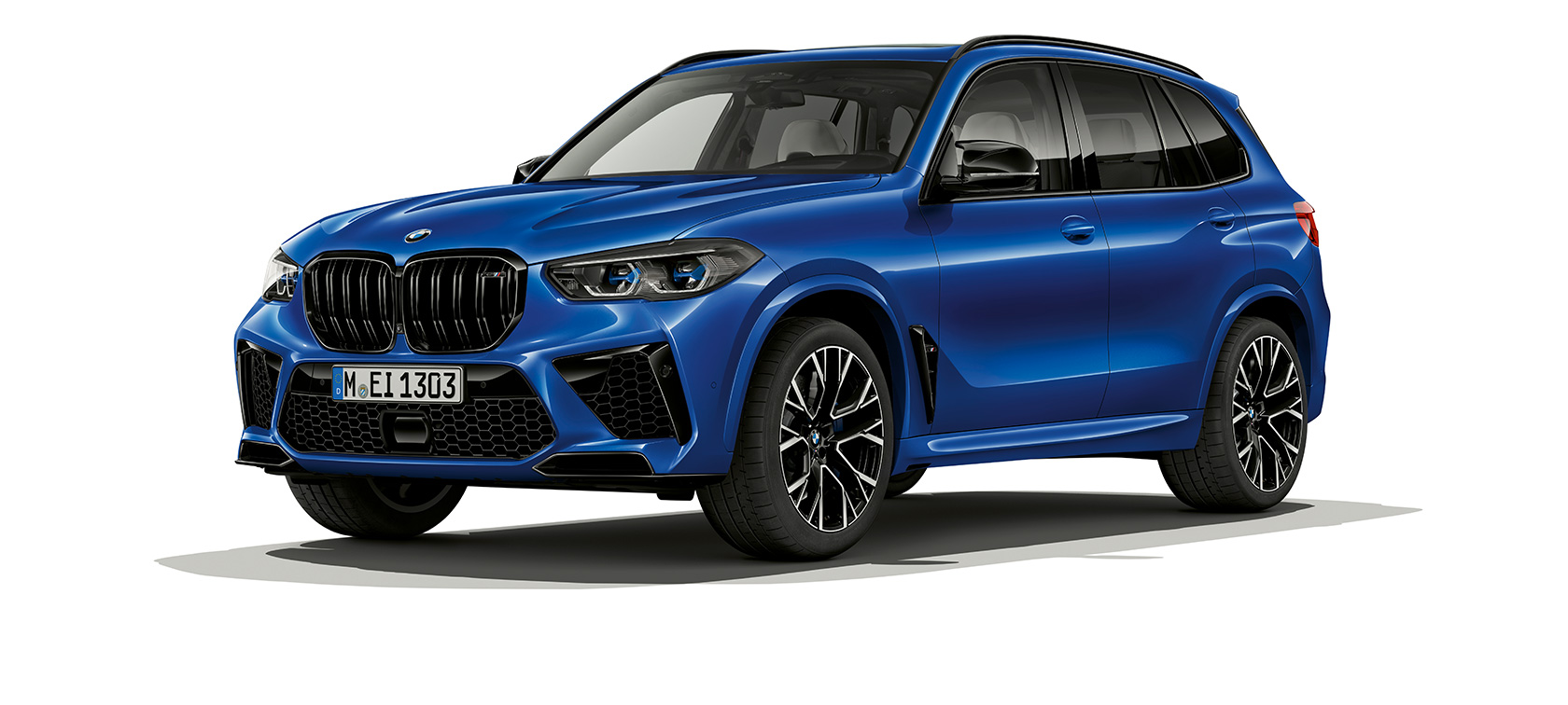 BMW X5 M Competition F95 три четвърти изглед отпред BMW X5 M Competition F95 2020 SUV Marina Bay Blue metallic три четвърти изглед отпред
