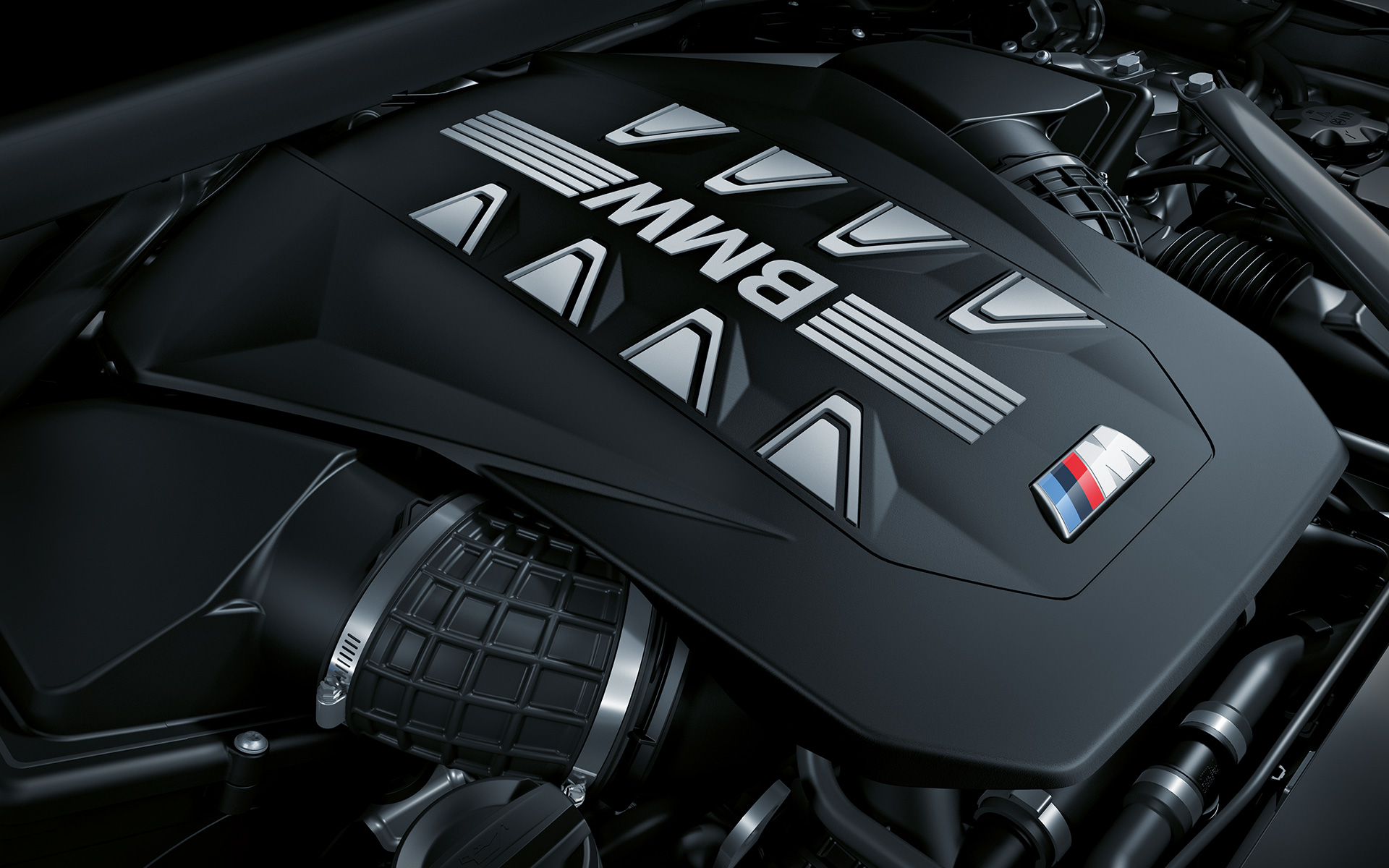 BMW X5 M60i xDrive G05 MP двигател BMW X5 M60i xDrive G05 MP двигател снимка отблизо