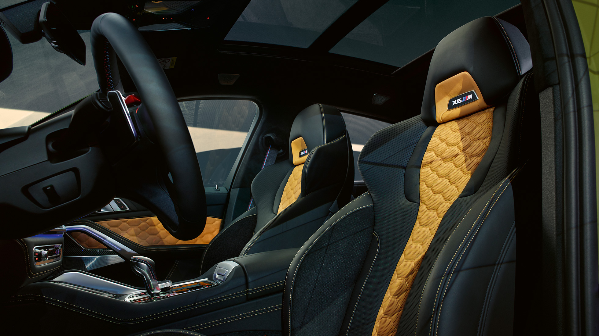 M Мултифункционални седалки BMW X6 M Competition M Мултифункционални седалки с осветено лого X6 M BMW X6 M Competition F96, интериор