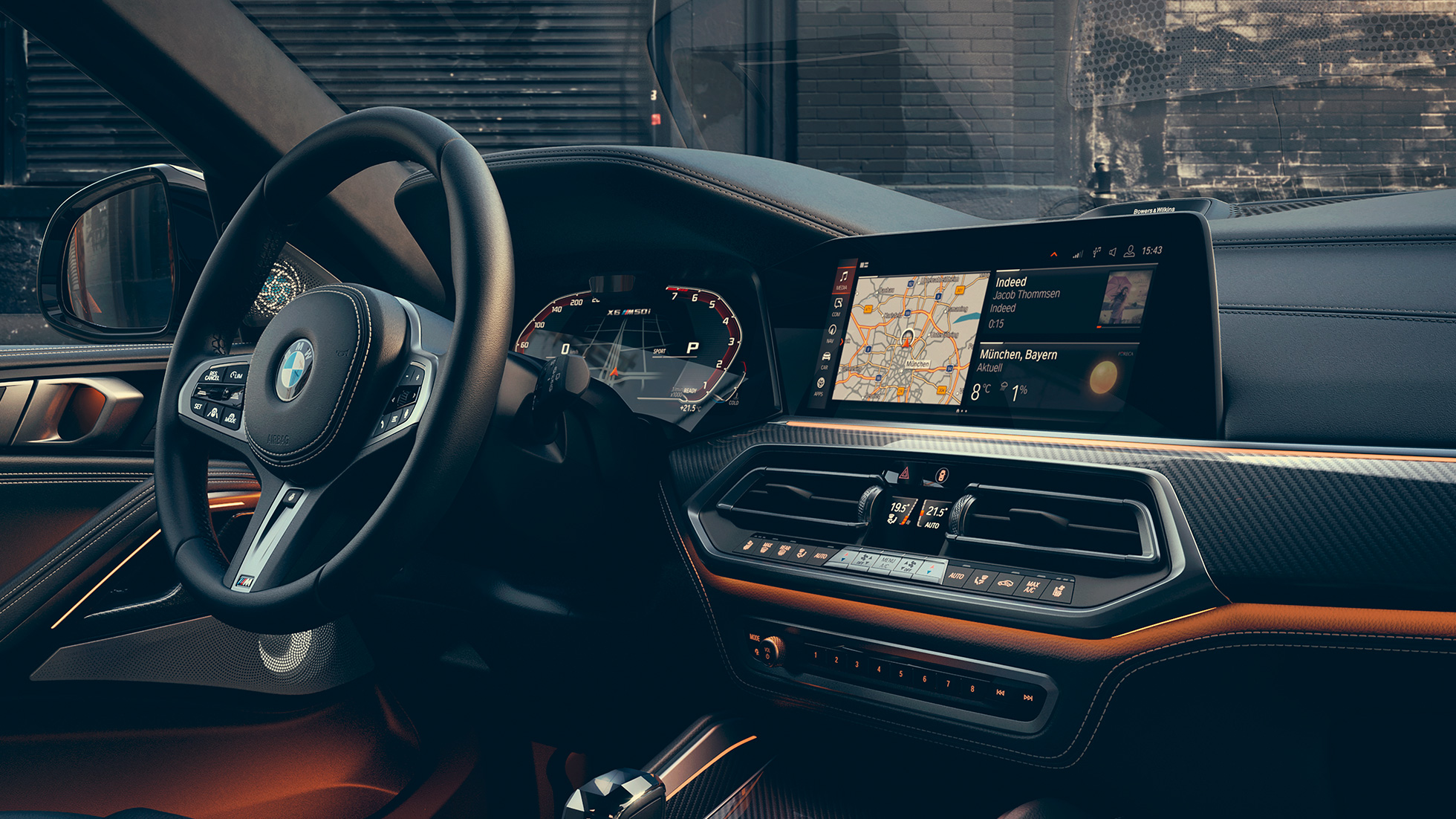 BMW X6 M50i кокпит BMW X6 M50i ориентиран към водача кокпит