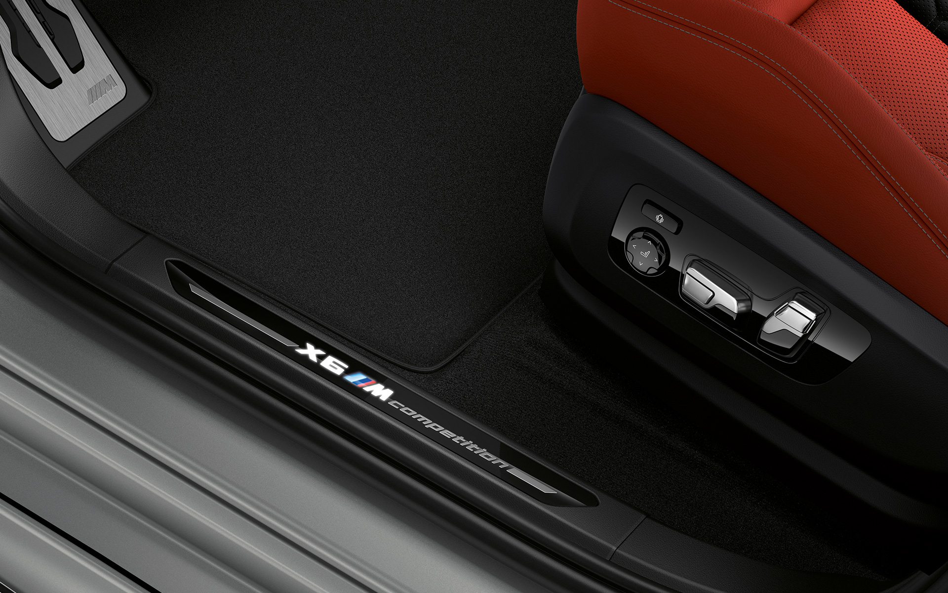 BMW X6 M Competition F96 Осветени лайстни на праговете BMW X6 M Competition F96 2023 Осветени лайстни на праговете