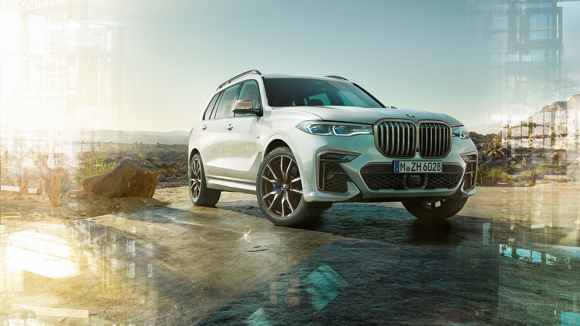 BMW X7 M Автомобил, три четвърти изглед отпред BMW X7 M Автомобил в цвят Mineral White, в покой, три четвърти изглед отпред, G07, 2019