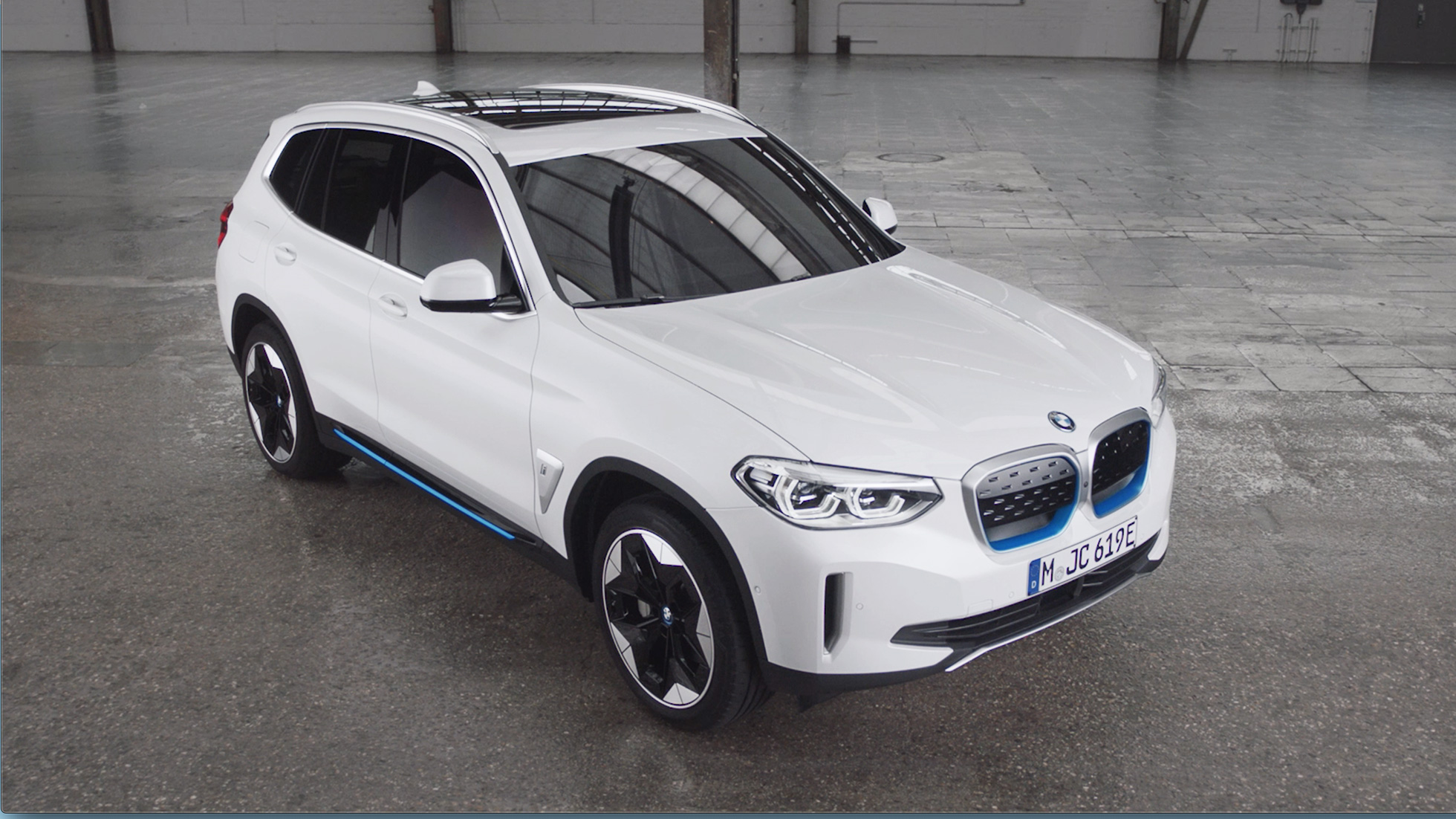 BMW iX3 G08 филм за външния дизайн BMW iX3 G08 2020 Mineral White metallic филм за външния дизайн