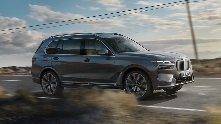 BMW X7 G07 първо поколение три четвърти изглед отпред в покой BMW X Модели BMW X7 G07 първо поколение три четвърти изглед отпред в покой