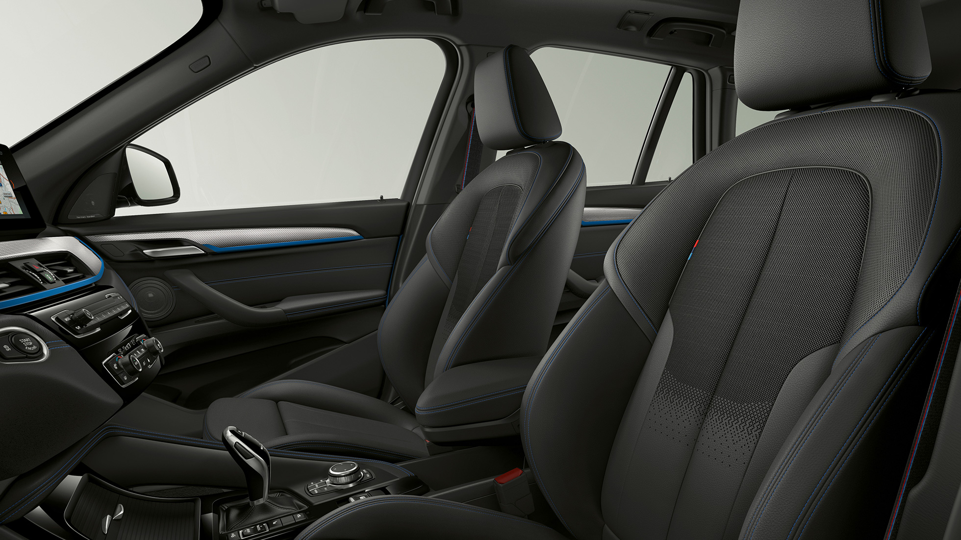 BMW X1, Модел M Sport, тапицерия BMW X1, Модел M Sport, интериор с фокус върху тапицерията