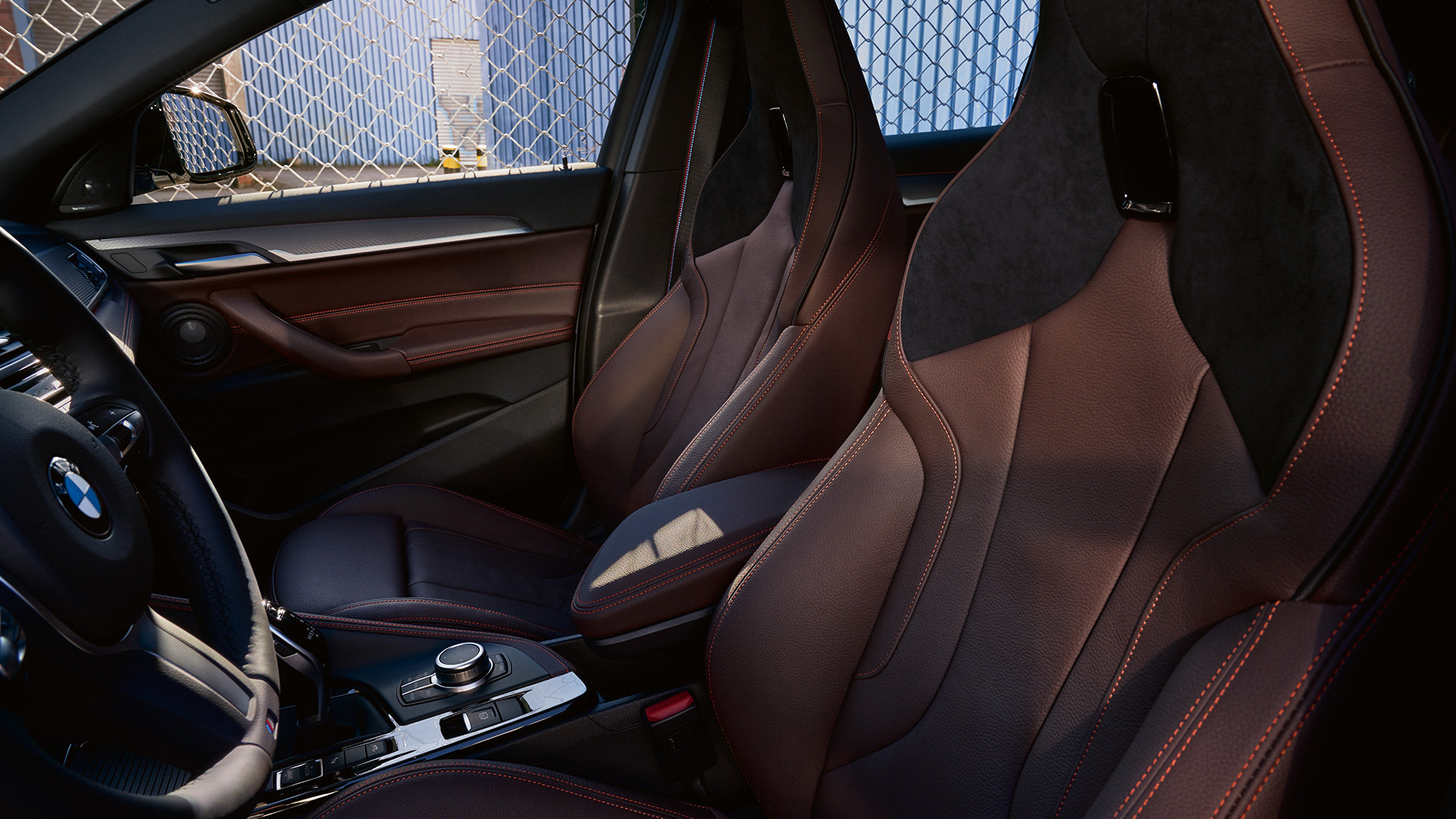 Средна конзола BMW X2 F39 BMW X2 2020 F39 интериор средна конзола