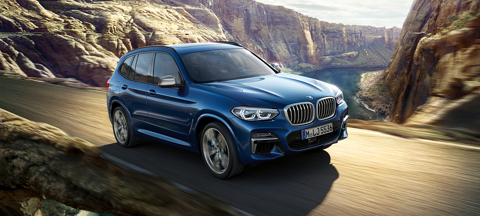 BMW X3 M40i, в движение през каньон BMW X3 M40i, в движение през каньон
