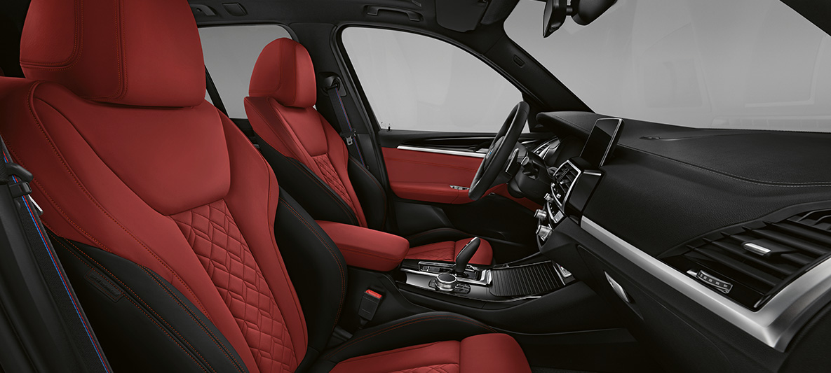 BMW X3, кожена тапицерия с фина структура BMW Individual 'Merino' в цвят Fiona Red/Black с разширен обхват BMW X3, кожена тапицерия BMW Individual 'Merino' в цвят Fiona Red/Black с разширен обхват