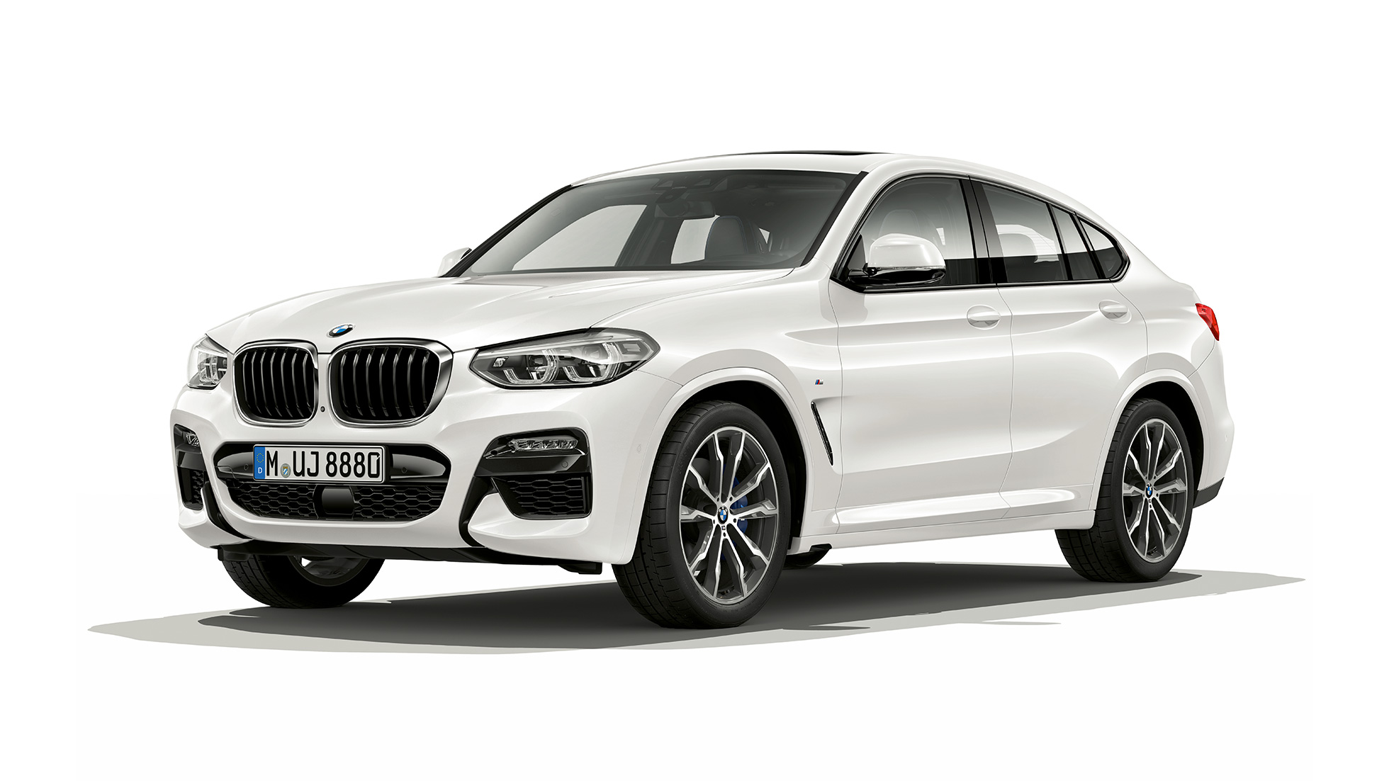 Три четвърти изглед отпред BMW X4 Модел M Sport BMW X4 xDrive30i Модел M Sport G02 2018 Alpine White три четвърти изглед отпред