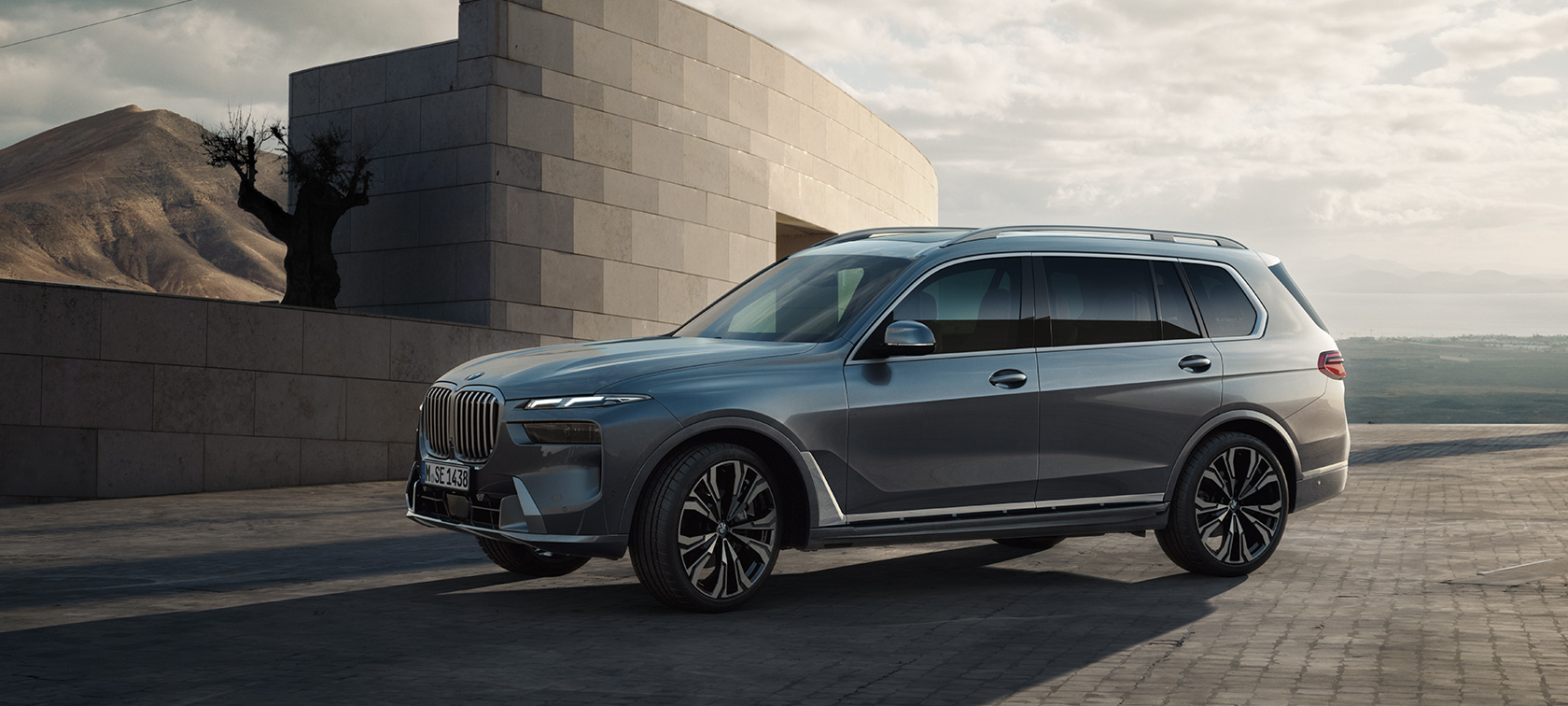 BMW X7 G07 LCI 7/8 Страничен изглед Sparkling Copper Grey металик Видео BMW X7 G07 LCI 7/8 Страничен изглед Sparkling Copper Grey металик Видео