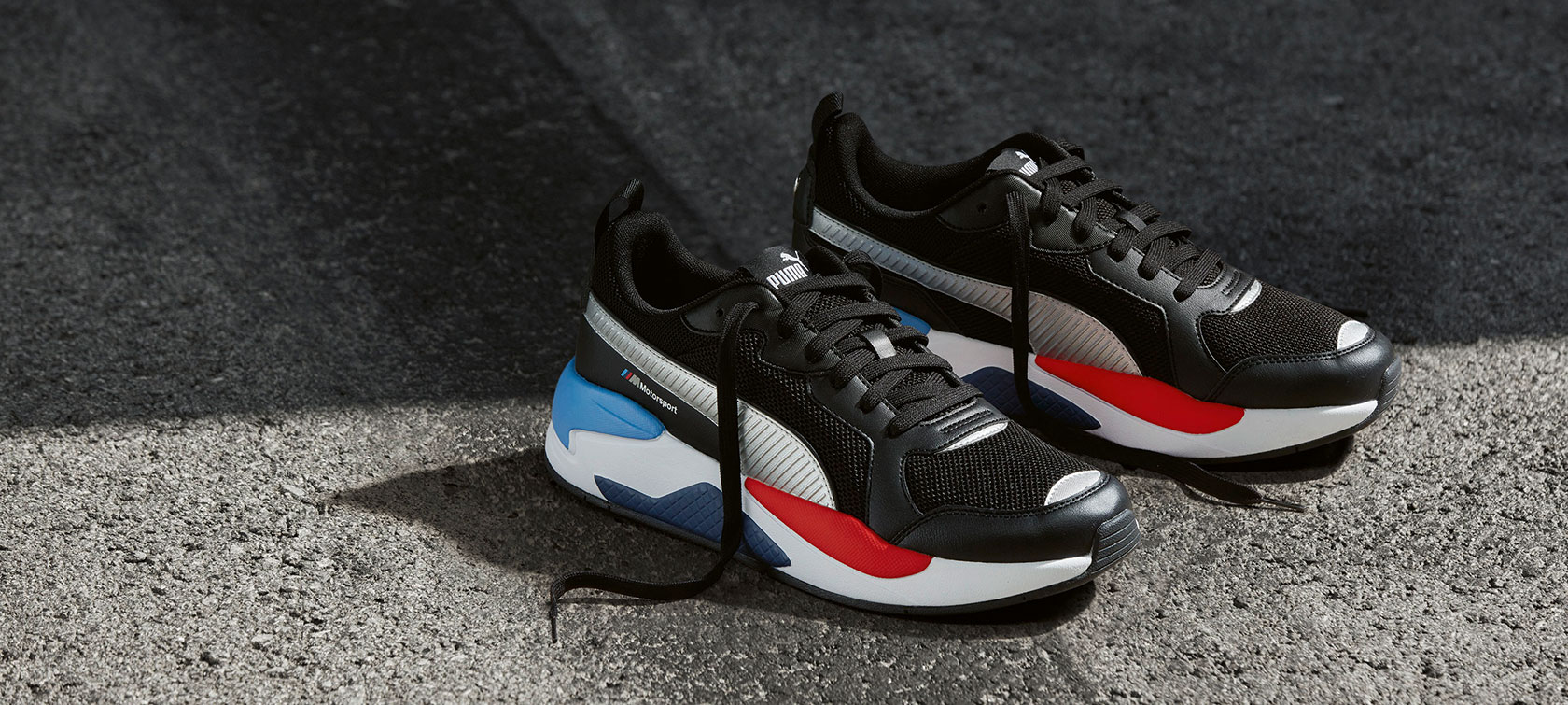 Спортни обувки BMW M Motorsport Puma X-Ray. Снимка на спортни обувки BMW M Motorsport Puma X-Ray.