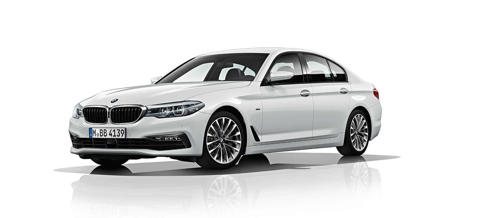 BMW 5 Серия 5 Седан Три четвърти преден изглед на BMW Серия 5 Седан в бяло.