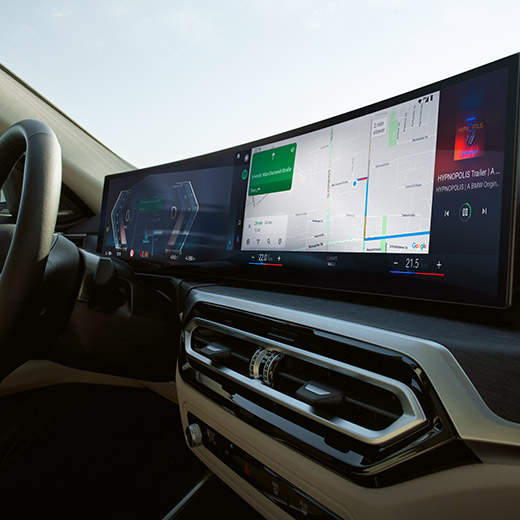 Оптимизирани по отношение на зареждането маршрути на BMW Curved Display Оптимизирани по отношение на зареждането маршрути на BMW Curved Display