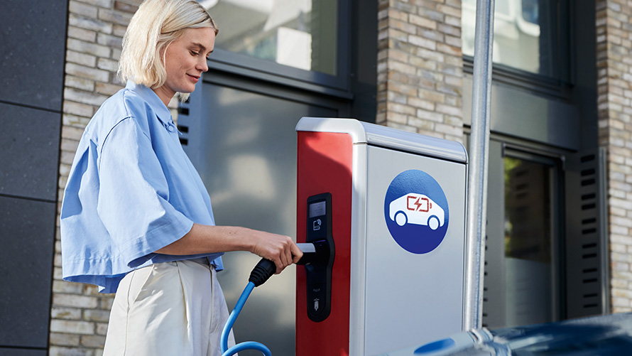 BMW Connected Charging BMW Електрическа мобилност BMW Connected Charging