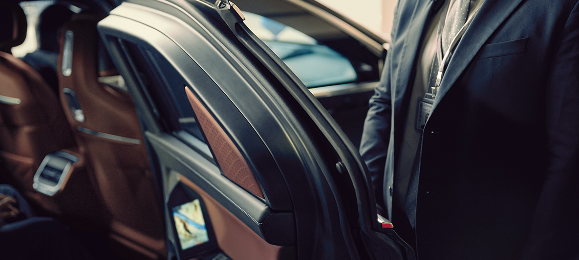 BMW Бронирани автомобили BMW какво е защитено интериор BMW Бронирани автомобили BMW какво е защитено BMW интериор кожени седалки