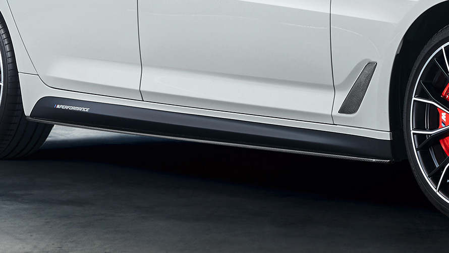 M Performance странични прагове от карбон BMW Аксесоари за есента и зимата M Performance странични прагове от карбон.