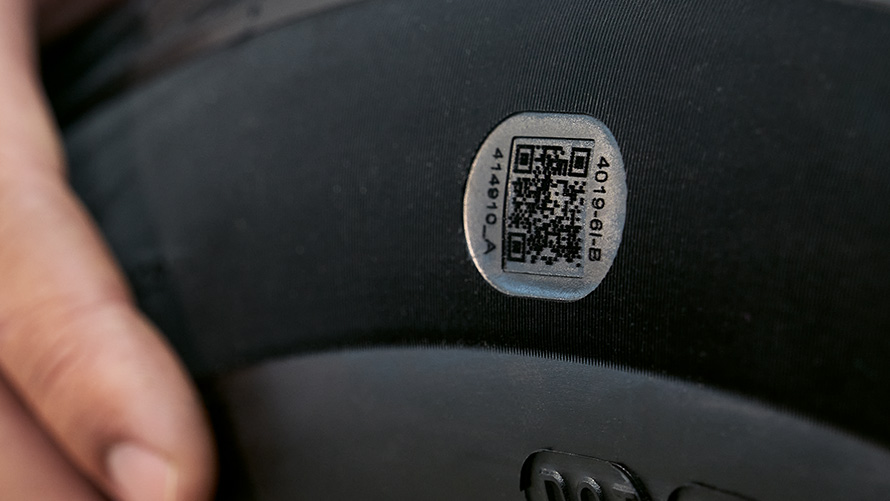 BMW гуми, гуми с QR код BMW гуми, гуми с QR код