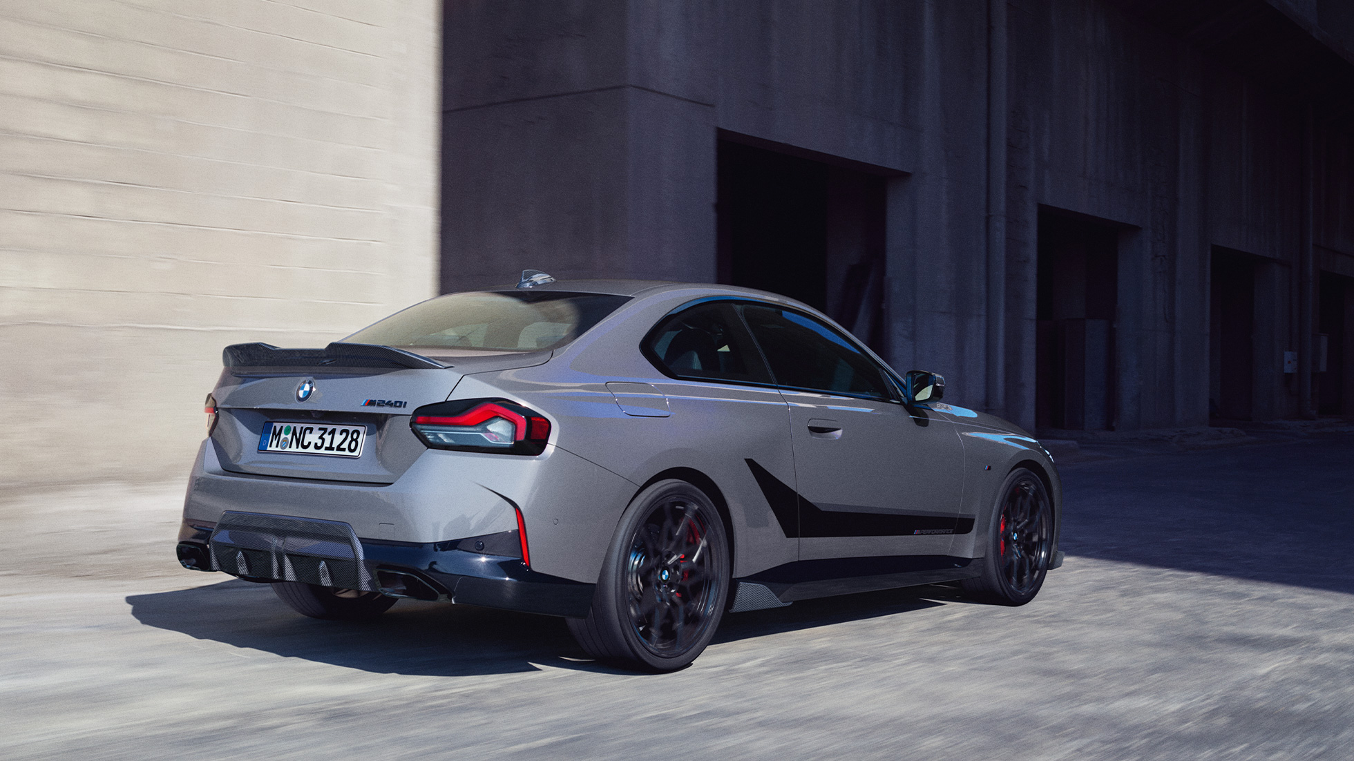 BMW Серия 2 Купе G42 три четвърти изглед отзад BMW M Performance Parts BMW Серия 2 Купе G42 три четвърти изглед отзад